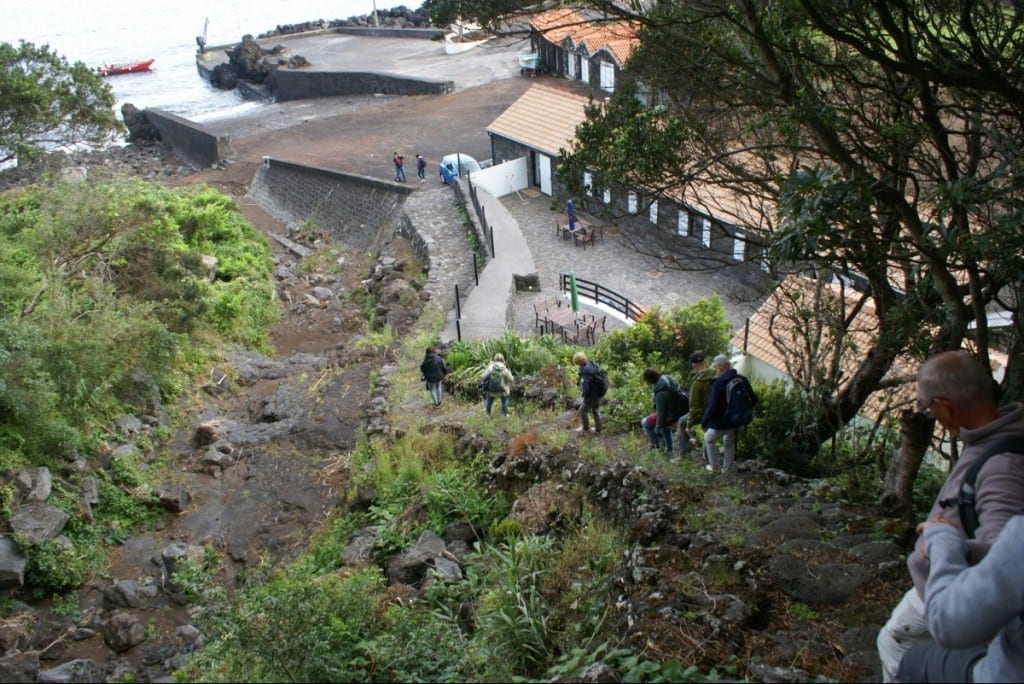 Ribeira mondt uit in de haven van San Caetano